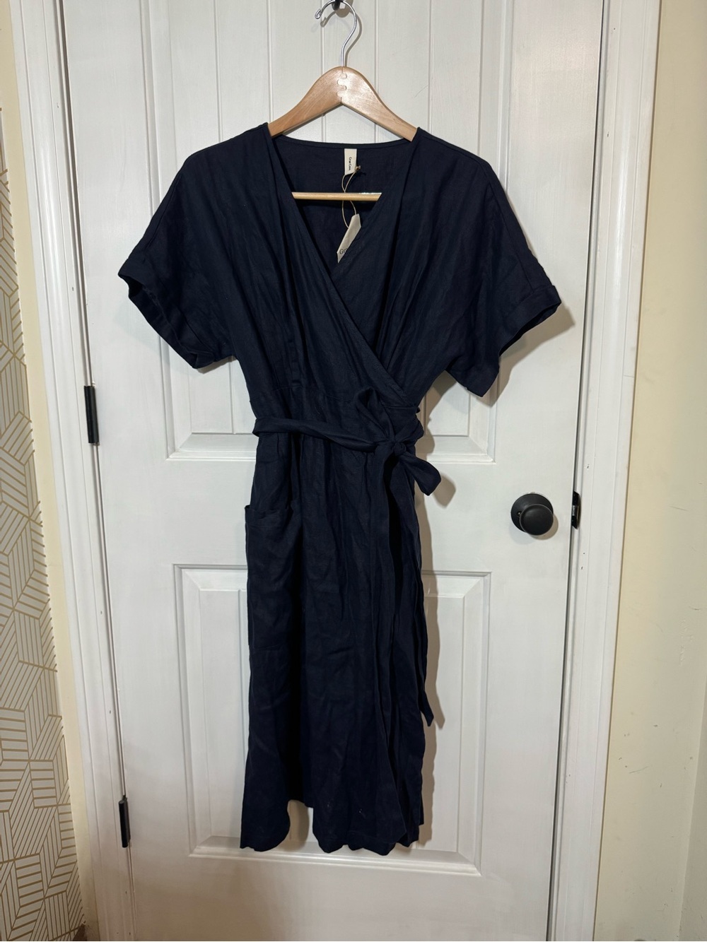 Grae Cove Navy Linen Wrap-Style Pocket Midi Dress - Picture 3 of 10